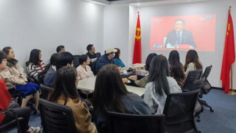 汲取不懈奮斗的力量，學(xué)習(xí)黨的十九屆六中全會(huì)精神