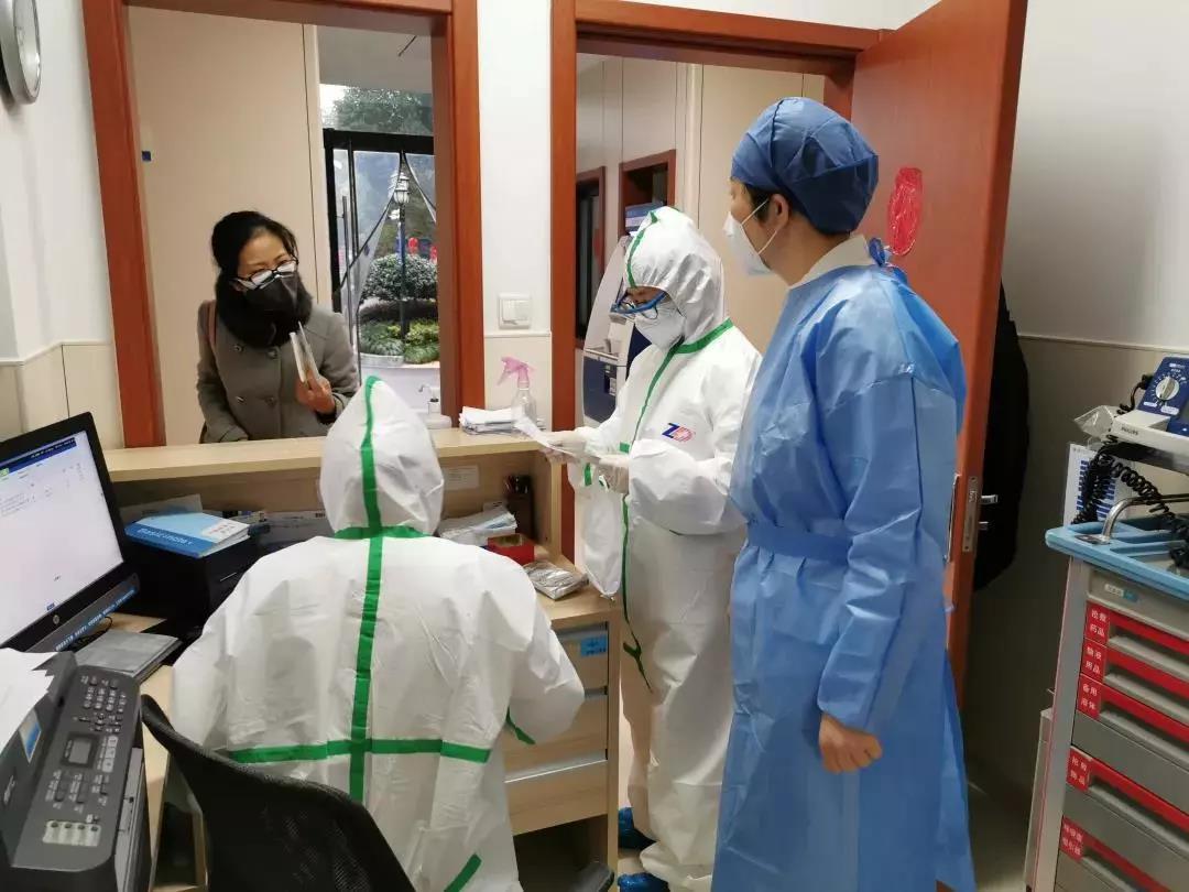 防控措施：為防止交叉感染，浙江省人民醫(yī)院影像服務(wù)實(shí)現(xiàn)不排隊(duì)、不等待